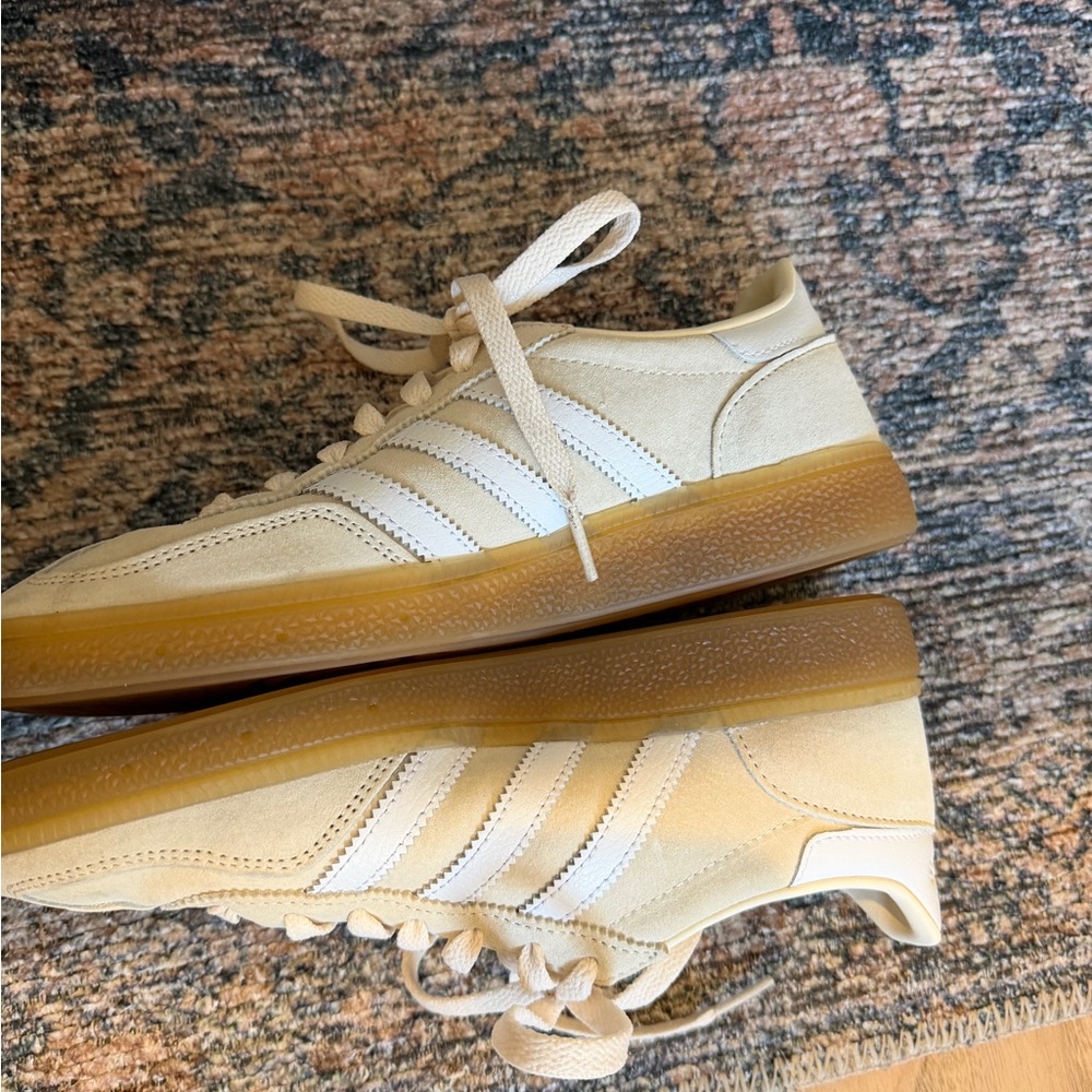 adidas Spezial Womens Sneakers in Cream, White and Gumsole - Picture 5 of 5